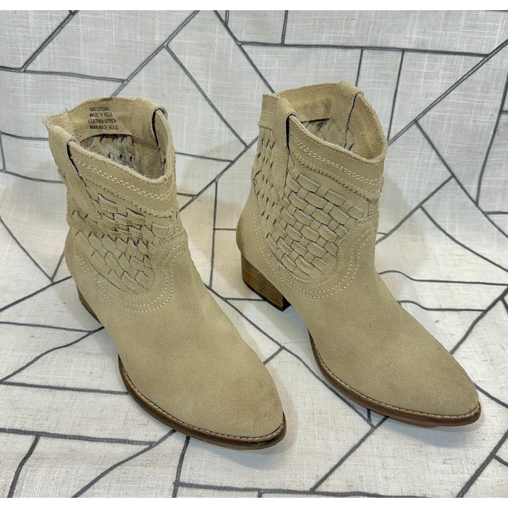 DIBA True Free Pass Fenix‎ Beige Taupe Suede Leather Heel Booties Women Sz 6